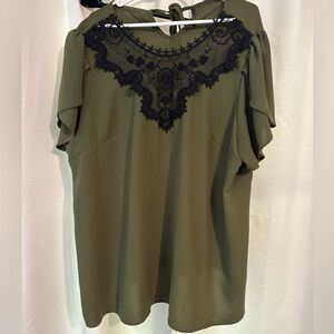 Women’s Shirt Plus Size SHEIN Curve 4x (fits 18-22)